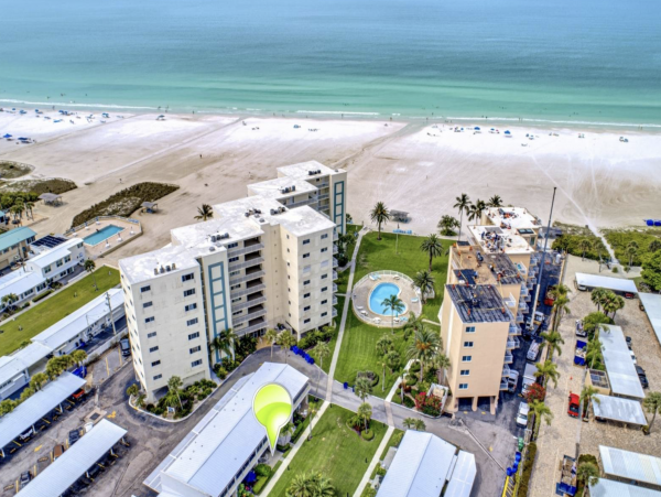 On Beach Siesta Key Vacation Condo Two Bedrolom Sleeps 8